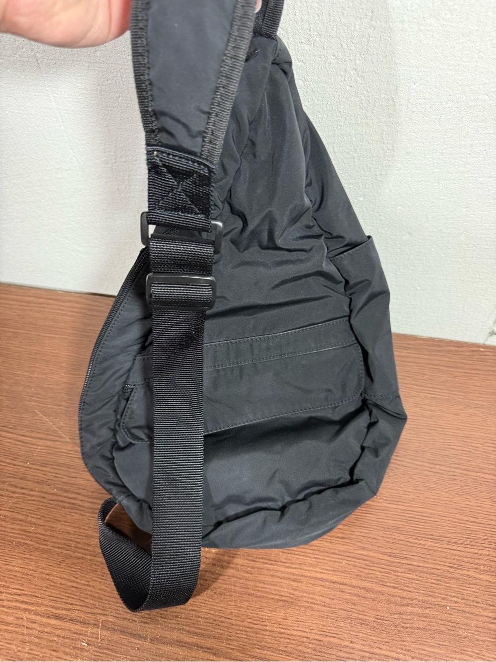 L.L. Bean Ameribag Healthy Back Bag - Picture 5 of 10